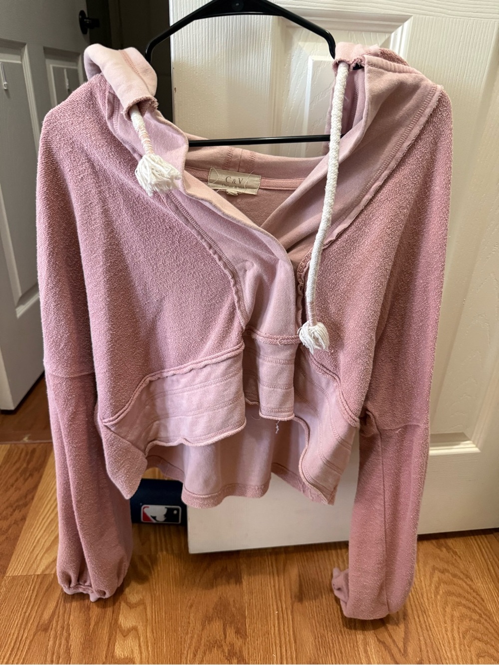 Chelsea & Violet Cropped Terry Hoodie in Dusty Pink
